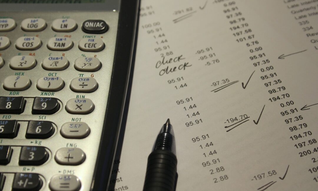 Formation_complète_sur_les_identités_remarquables_en_mathématiques